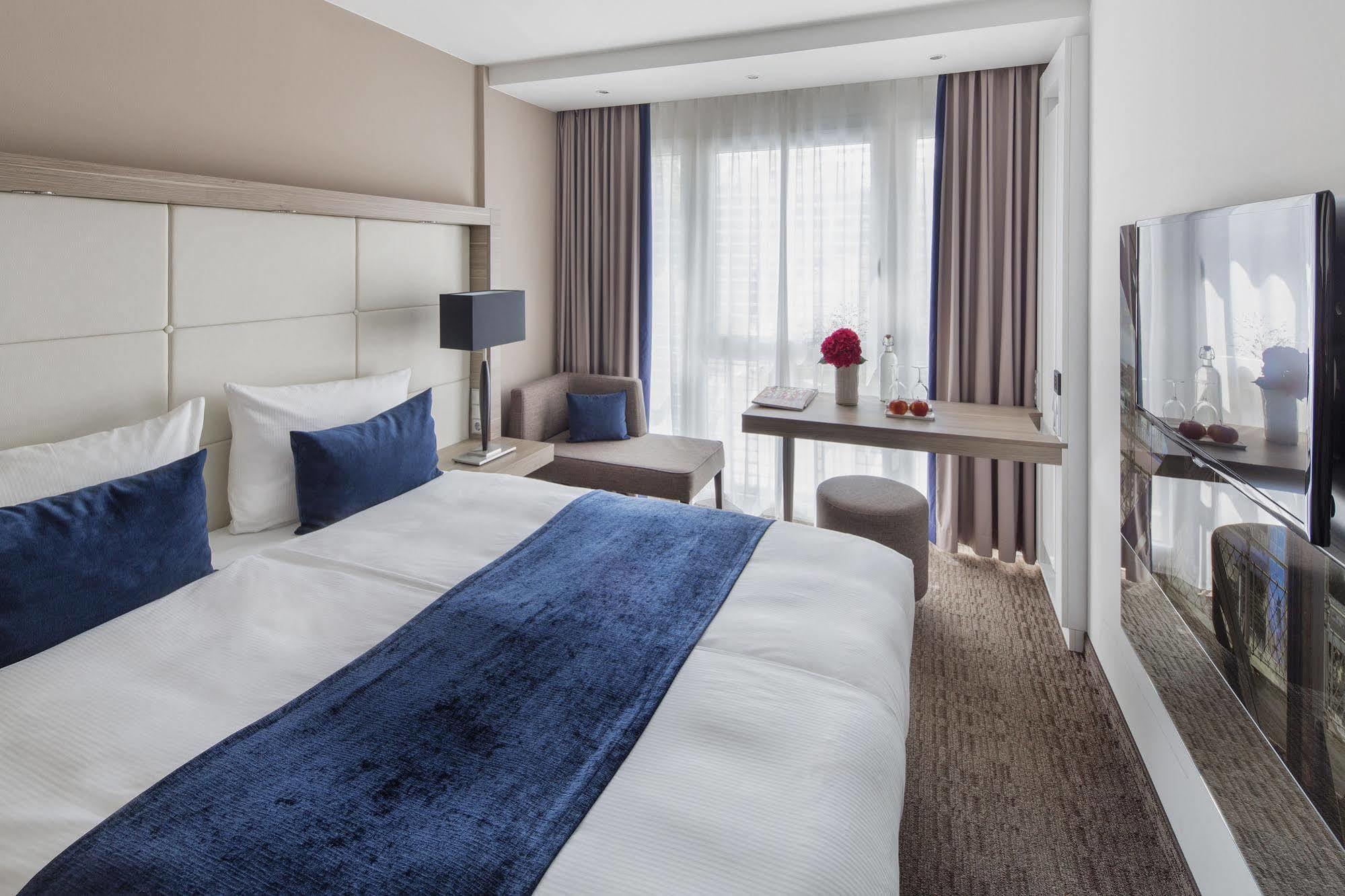 The Alex Hotel Freiburg im Breisgau Eksteriør billede